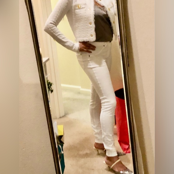 HUE White stretch Denim Leggings, White, size Small. - Picture 7 of 12